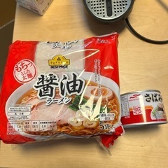 取引中　醤油ラーメン　サバ味噌煮缶