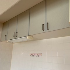 キッチン、換気扇、吊り戸棚お譲りします