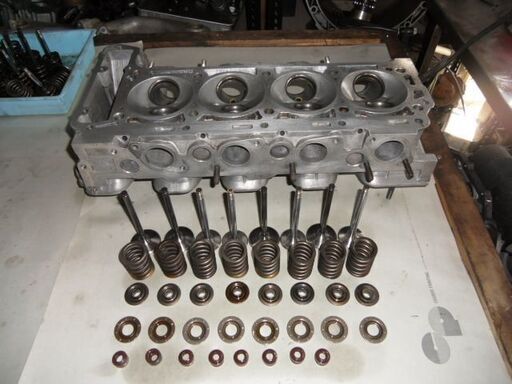 ベンツ―190E-20-23-SOHCエンジンーリビルトシリンダーヘツト販売