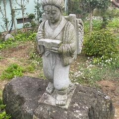 二宮金次郎像(土台の石含め140センチぐらい)