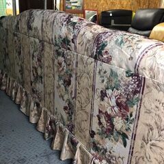 ３人掛けソファー　アンティーク　エレガント　花柄　おしゃれ　フレンチ　貝塚市　二色浜