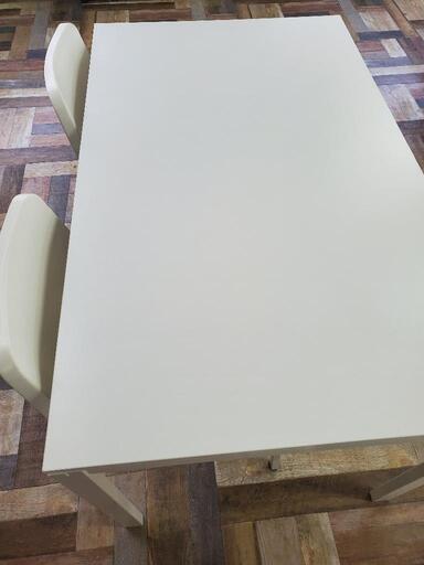 IKEAダイニングテーブル(椅子2個付き)