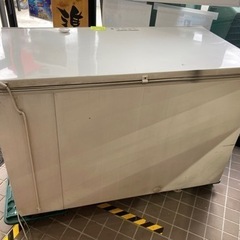 ◇サンデン 冷凍ストッカー SH－500XB 単相100V 500L W1350×D730×H900㎜