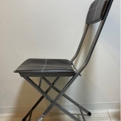 折りたたみ椅子　ニトリ製