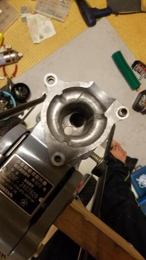 送料無料 フルメンテナンス済み ホンダ2馬力船外機 手作り簡易スタンド 送料無料 フルメンテナンス済み ホンダ2馬力船外機 手作り簡易スタンド