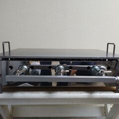 ★極厚９ミリ 鉄板焼き器 プロパンガス 業務用 店舗厨房調理機器用品 飲食店 グリラー 卓上 コンロ BBQ バンズ 持ち手付き お好み焼きそば業務用 厨房機器卓上 ドテ焼 餃子焼 鉄板焼き プレス 焼きそば お好み焼き 屋台用品 牛豚鶏串 ガス焼肉器 都市ガス プレート たこ焼き 焼き台 LPガス コンロ グリル 祭り イベント 五平餅 バーナー 中古厨房 カキ 牡蠣焼き かき 蒸し焼 クッキング レギュレーター バンズ ハンバーガー ハンバーグ グリドル 床置き 厨房機器 居酒屋 省スペース 