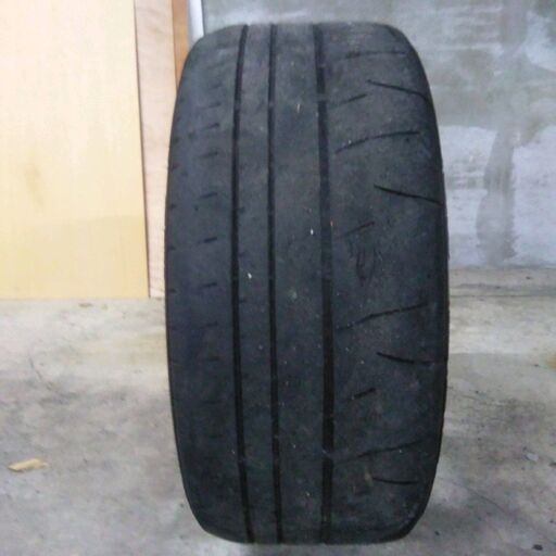 NISSAN 日産 R35 GT-R 純正ホイール 、タイヤ(19000キロ走行)2010年式