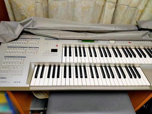 CASIO/カシオ 電子ピアノ Privia ホワイトウッド調 88鍵 PX-750WE 2013