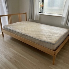 IKEA セミダブルベッド マットレス付き