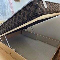 取りに来られる方限定ダブルベッド