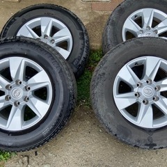 プラド 純正タイヤホイールセット265/65r17