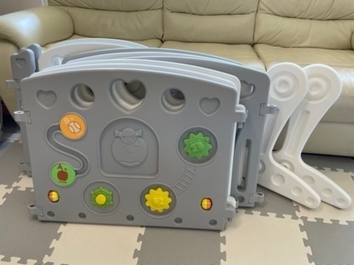 美品　ベビーサークル 2ドア コロコロランドとスタンドセット