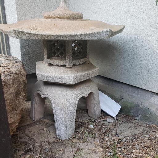 お庭にどうぞ値段適当
