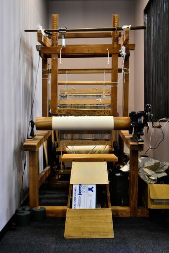紙布機織り機