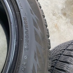 ブリヂストン BLIZZAK VRX2 235 50 18  4本