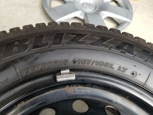 ☆ハイエース用 格安中古ブリザック 195/80R15 107/105LT ホイール付き