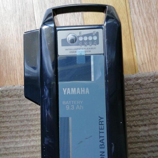 ヤマハバッテリー9,3Ah新品みたいです。