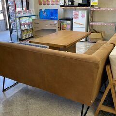 🧡関家具 RELAXFOAM(リラックスフォーム) リビングダイニング マルクトソファ 🔶定価￥258,800🔶 本格的なイタリアンデザイン キャメルカラー🧡4167