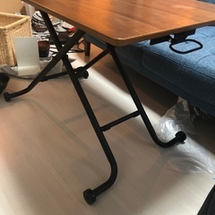 細長テーブル　高さ調節可能