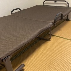 最終価格です。折り畳みベッド！