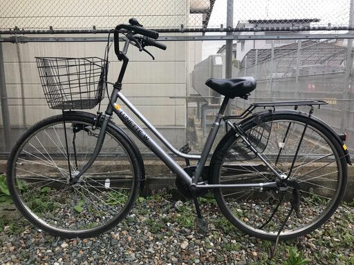 自転車　シルバーメタリック　28インチ　パンクしにくいタイヤ