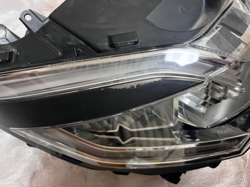 美品PCX125 ヘッドライト ホンダ PCX125/150(JF56/KF18) 純正タイプ ヘッドライト LED