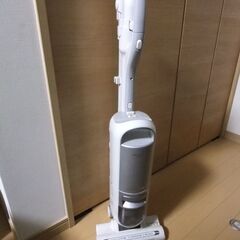 ☆（お取引き者決定）SHARP　シャープ　ほうき形電気掃除機（サ...