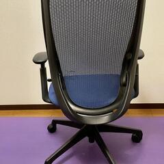 中古品】オフィスチェア オカムラ シルフィー 紺色