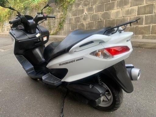 SUZUKI バーグマン200 ビッグスクーター 通勤 通学 リヤタイヤ新品