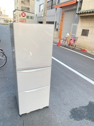大阪市内配達設置無料 東芝冷蔵庫　３４０L 自動製氷機付き保証有り