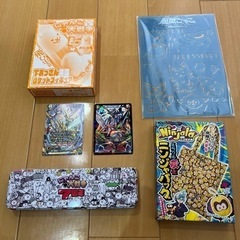 コロコロコミックの付録色々セット　にゃんこ大戦争缶ペンケースなど