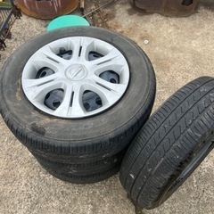 TOYO夏タイヤ　4本セート185/70R14