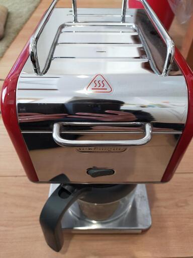 [取引先決定]  RED デロンギ　コーヒメーカー　おしゃれ