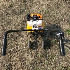 耕運機　　畑仕事に大活躍。