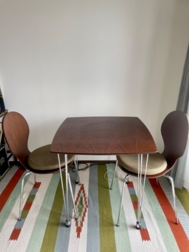 ダイニングテーブル(2人用)＋椅子2脚