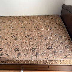 ワイドダブルベッド　クイーンサイズ