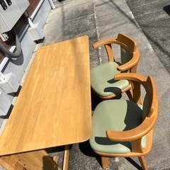 テーブル椅子2つセット