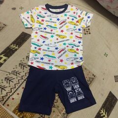 新品　新幹線Tシャツ　短パンセット　110