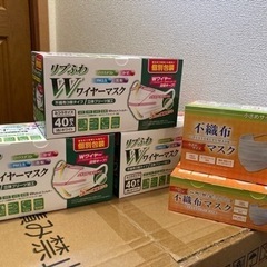 新品マスク、セットで400円