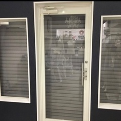 店舗ドア　ガラス窓　3点セット