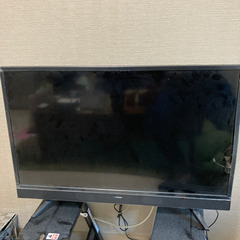 ジャンク品　32型テレビ　液晶破損