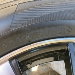 夏用タイヤ　215/60/R17 96H ほぼ新品