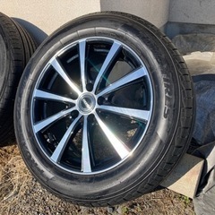 夏用タイヤ　215/60/R17 96H ほぼ新品