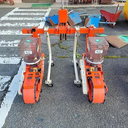 さばける号　トラクター用　目皿式播種機　2連