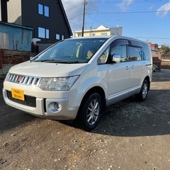 デリカD5 Gプレミアム　4WD 車検6年7月