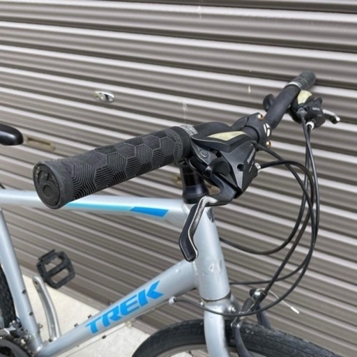 クロスバイク　身長177-188cm トレック FX1 シルバー クロスバイク 身長177-188cm トレック FX1 シルバー