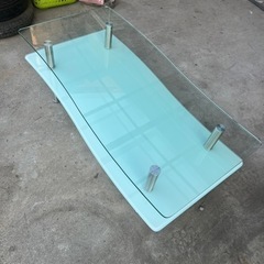 ガラス テーブル