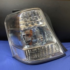 トヨタSAI AZK10 テールランプ