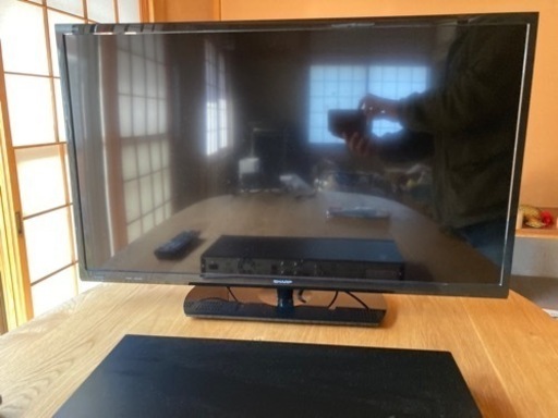 シャープ　32型　液晶テレビ　ブルーレイ　2019年