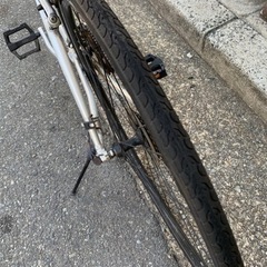 💋💋　クロスバイク　ＧＩＡＮＴ　3x8変速　フレーム　アルミ　シマノ　タイヤ　新品　チェーン　新品　サイド　新品